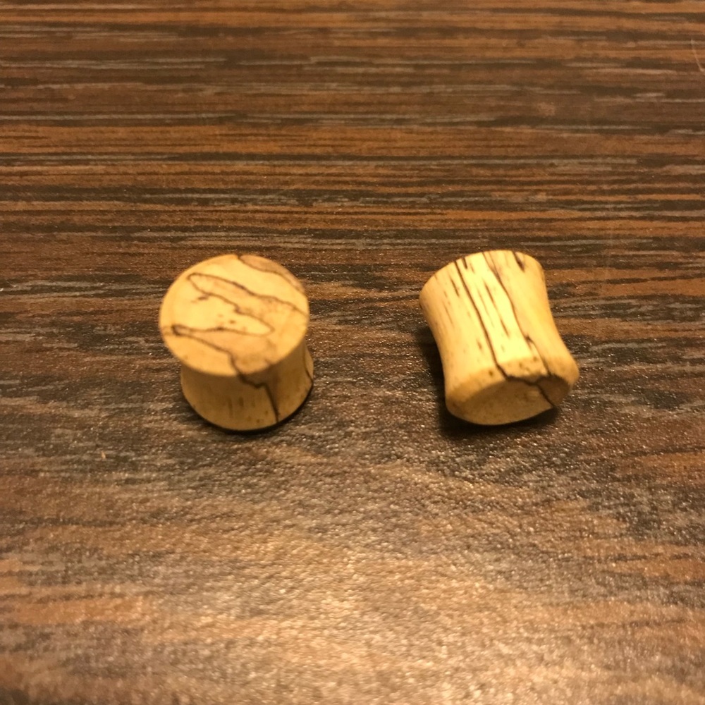 Striped real wooden plugs